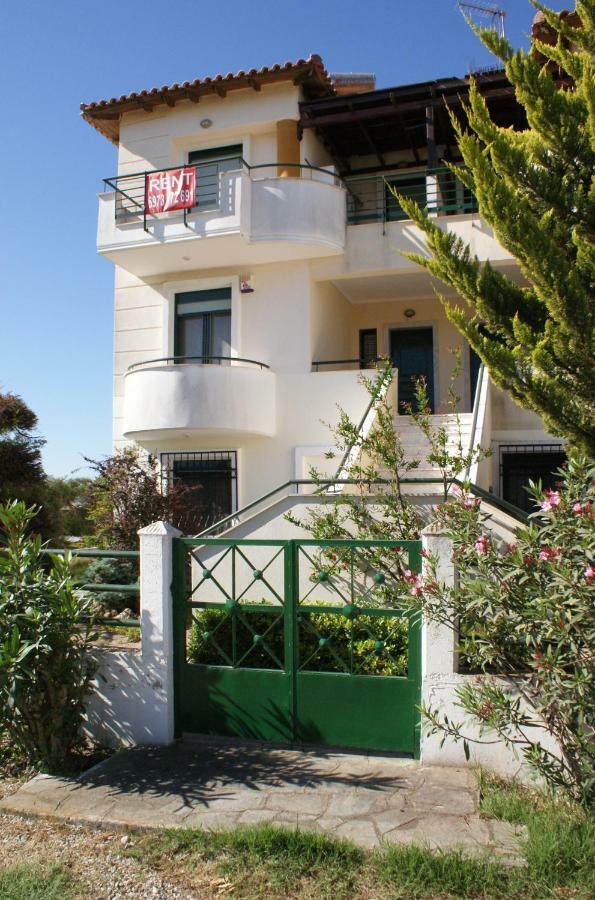 Oxana House Apartment Nea Moudania Bagian luar foto