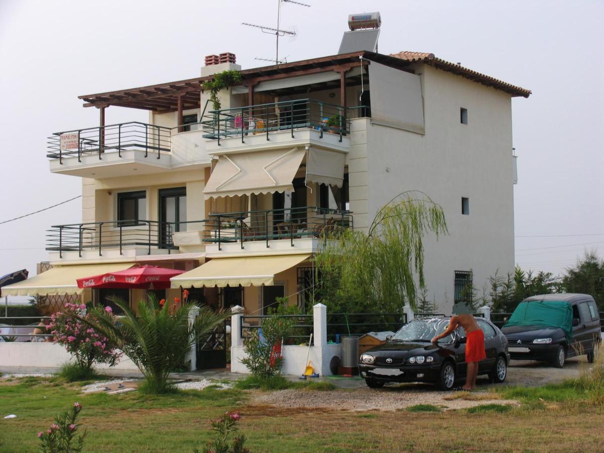 Oxana House Apartment Nea Moudania Bagian luar foto